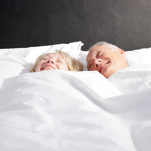Bed sheet, Bedding, Skin, Comfort, Sleep, Bed, Textile, Pillow, Duvet, Linens, 