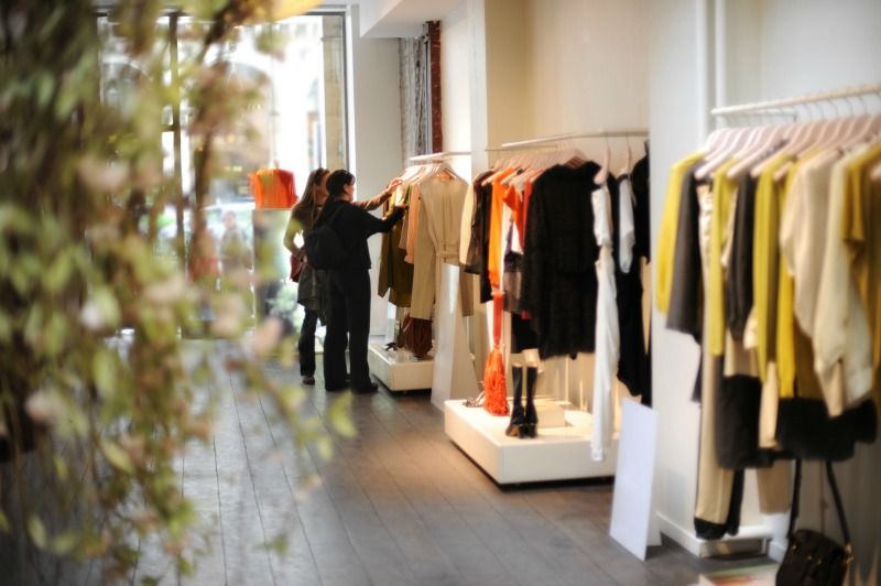 Boutique, Fashion, Outlet store, Room, Aisle, Textile, Shopping, Outerwear, Event, Fashion design, 