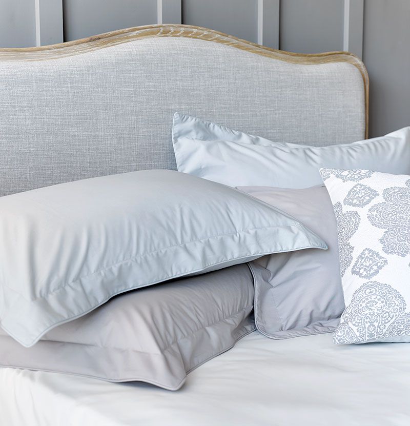 Bedding, Bed sheet, Furniture, Duvet cover, Textile, Duvet, Bed, Pillow, Linens, Room, 