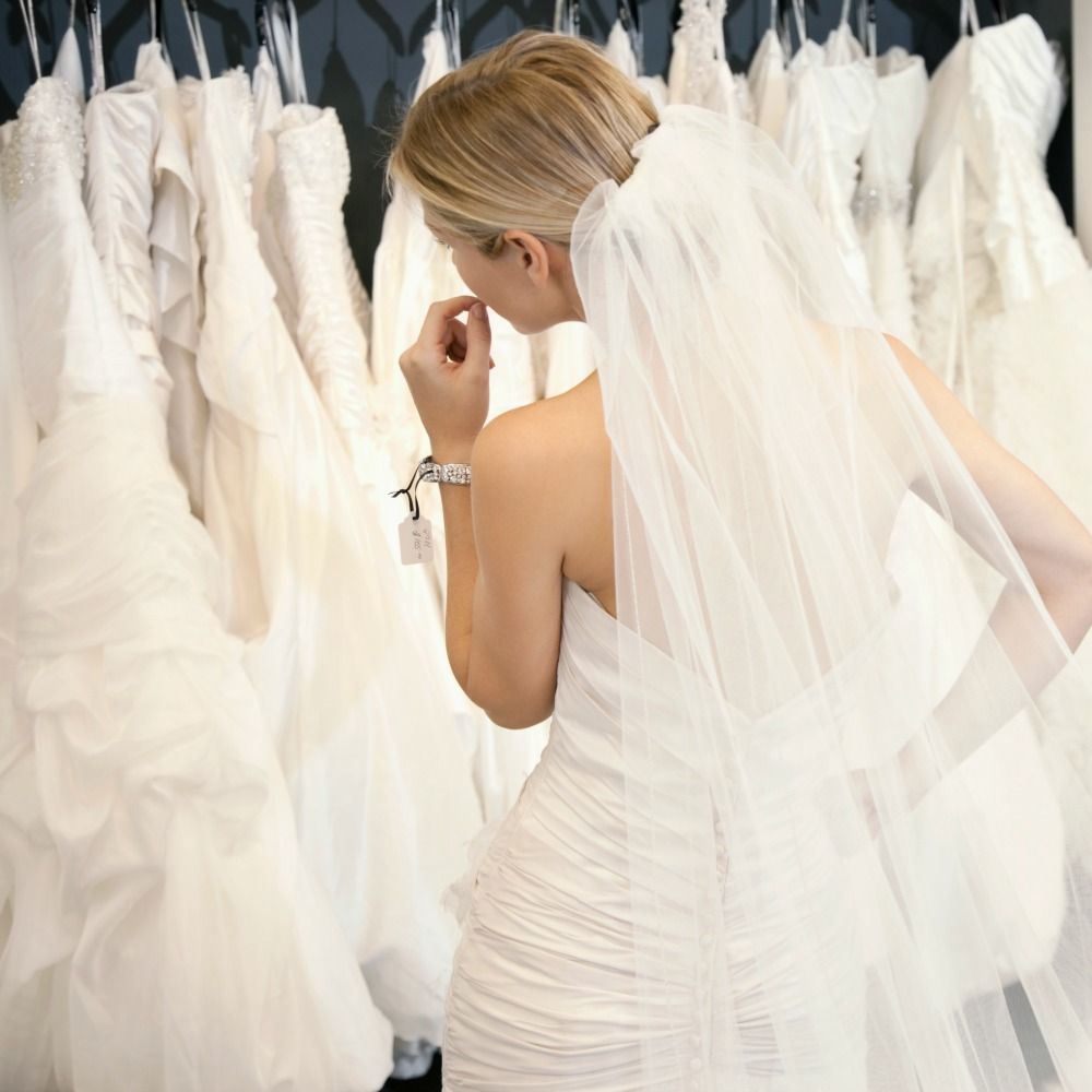 Clothing, Bridal clothing, Shoulder, Dress, Bridal accessory, Textile, Veil, Photograph, Wedding dress, White, 