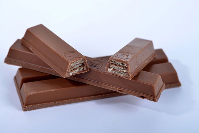 Brown, Food, Chocolate bar, Chocolate, Tan, Confectionery, Beige, Ingredient, Rectangle, Dessert, 
