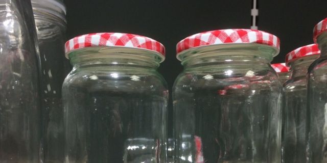 Mason jar, Drinkware, Glass, Glass bottle, Food storage containers, Tableware, 