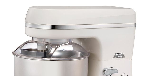 https://hips.hearstapps.com/goodhousekeeping-uk/main/embedded/37980/morphy-richards-total-control-stand-mixer-400015-0-.jpg?crop=1xw:0.5xh;center,top&resize=640:*