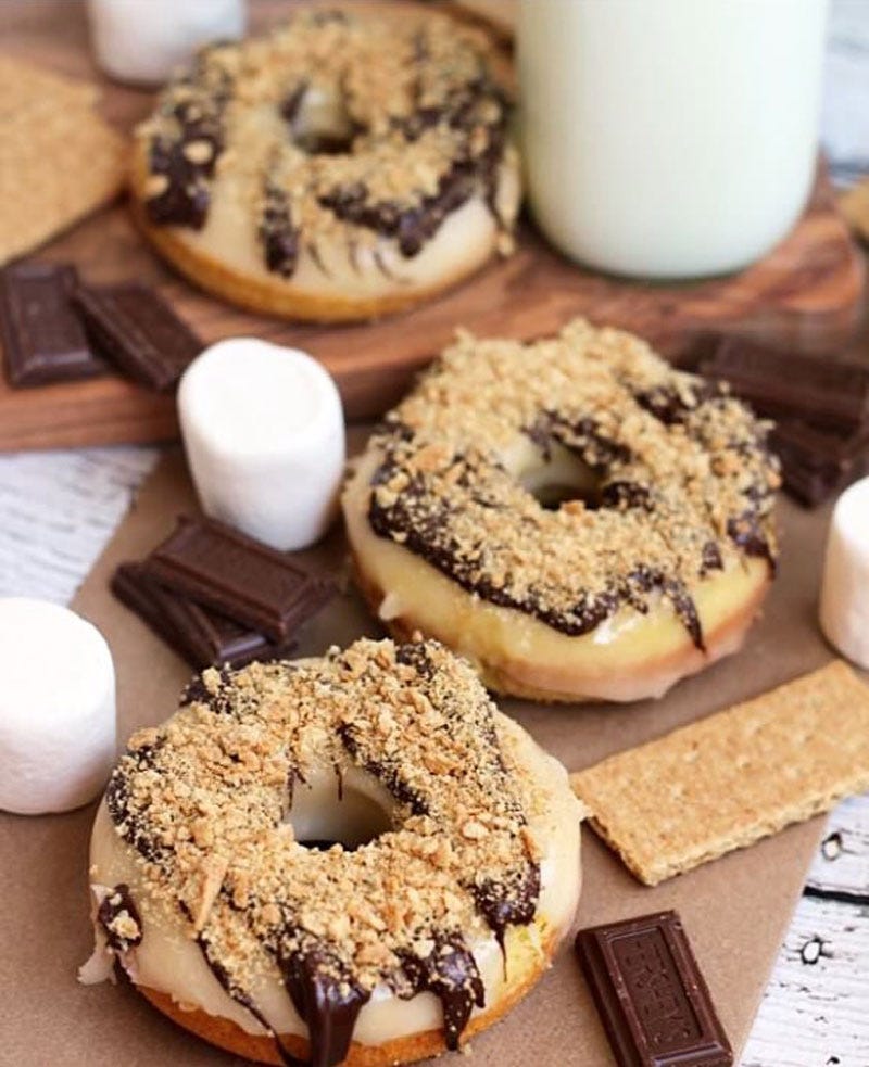 Food, Dish, Cuisine, Baked goods, Ingredient, Dessert, Baking, Doughnut, Gluten, Finger food, 