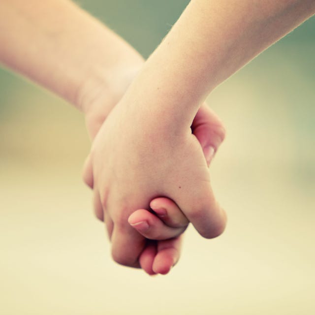 Finger, Skin, Joint, Nail, Wrist, Thumb, Gesture, Close-up, Toe, Love, 