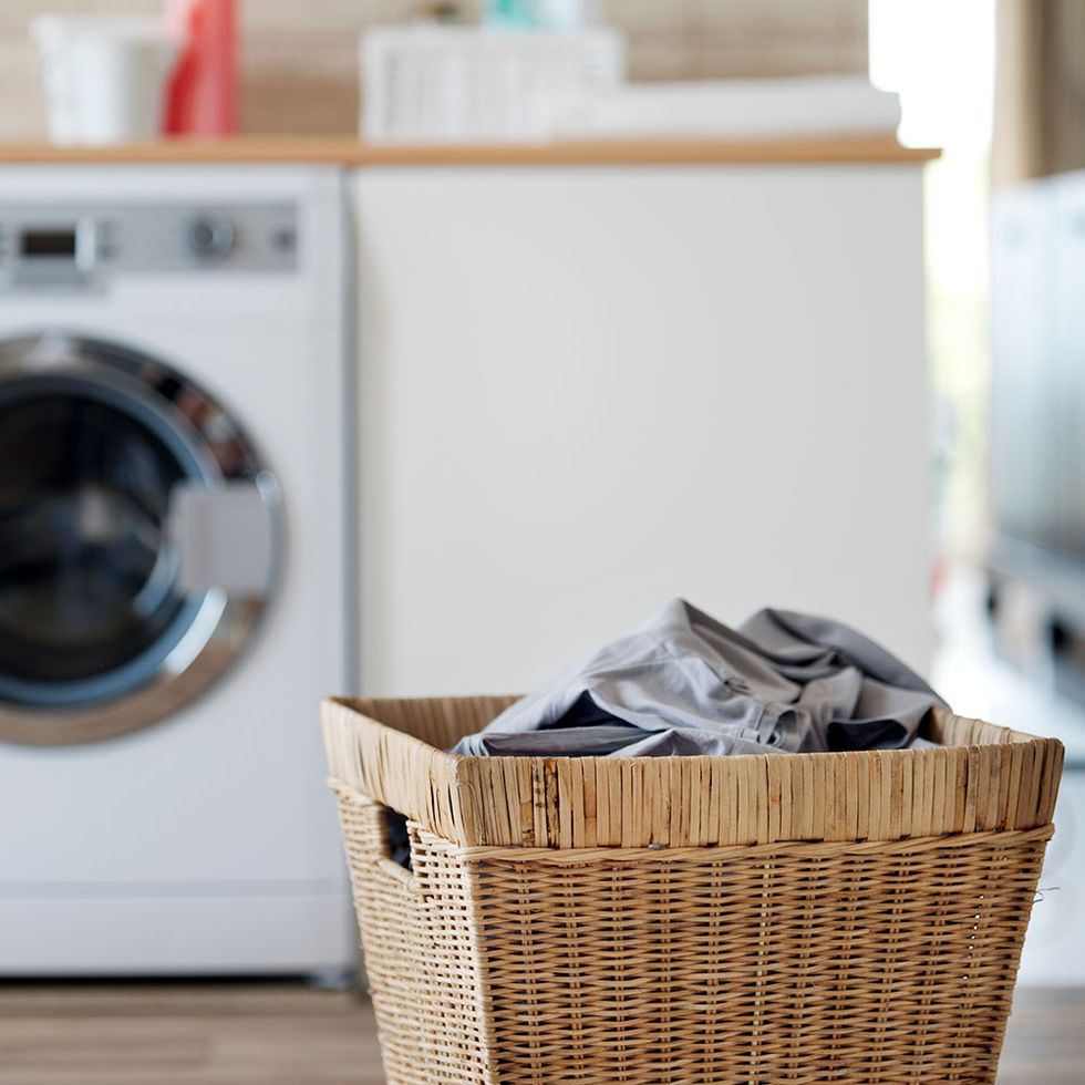 Laundry, Washing machine, Laundry room, Clothes dryer, Major appliance, Room, Basket, Home appliance, Small appliance, Furniture, 
