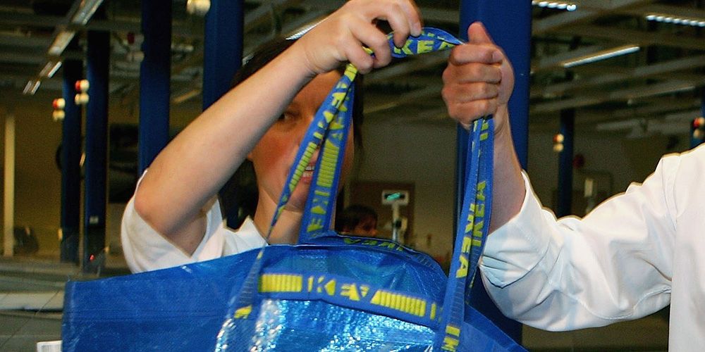 Ikea and designer Virgil Abloh are teaming up to revamp the iconic blue  shopper tote - HelloGigglesHelloGiggles