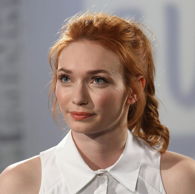 Hair, Face, Hairstyle, Blond, Eyebrow, Chin, Beauty, Lip, Fashion, Brown hair, 