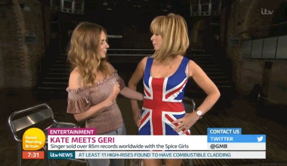 Blond, Photo caption, Event, 