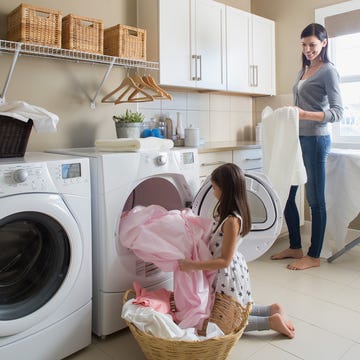 Washing machine, Leg, Product, Trousers, Human body, Jeans, Denim, Clothes dryer, Major appliance, Home appliance, Washing machine, Leg, Product, Trousers, Human body, Jeans, Denim, Clothes dryer, Major appliance, Home appliance,