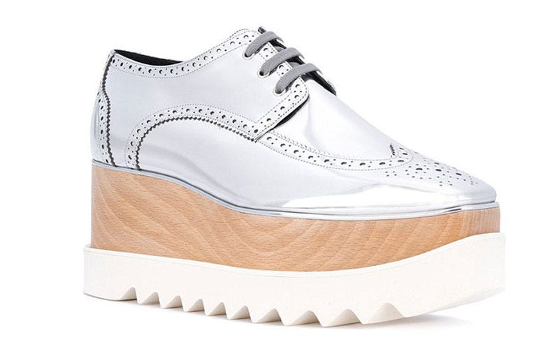 Footwear, White, Shoe, Product, Sneakers, Walking shoe, Outdoor shoe, Skate shoe, Sportswear, Athletic shoe, 