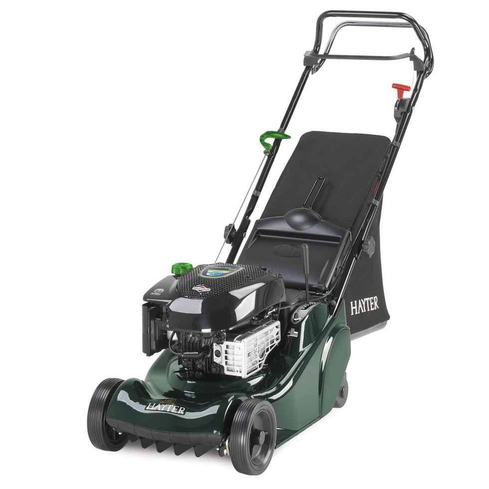 Mower, Walk-behind mower, Lawn mower, Vehicle, Product, Outdoor power equipment, Lawn aerator, Tool, Edger, Lawn, 