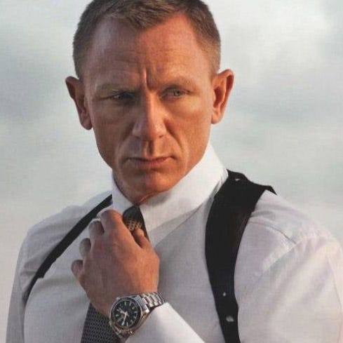 Chin, Forehead, White-collar worker, Neck, Tie, Businessperson, Ear, 