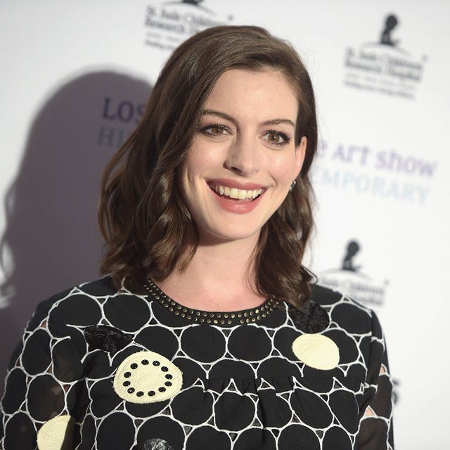 Hair, Face, Facial expression, Hairstyle, Eyebrow, Beauty, Lip, Smile, Long hair, Brown hair, 