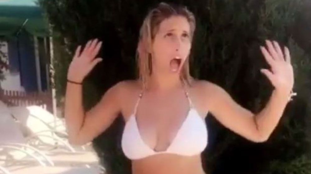 WATCH: Stacey Solomon mocks her 'muffin top, saggy boobs and stretch marks'  in brilliant video - Yahoo Sport