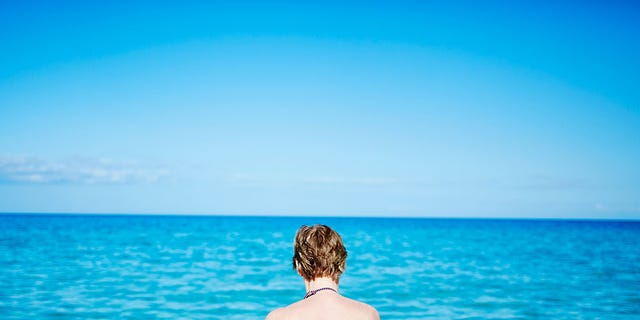 People on beach, People in nature, Vacation, Blue, Sky, Water, Sea, Fun, Summer, Ocean, 