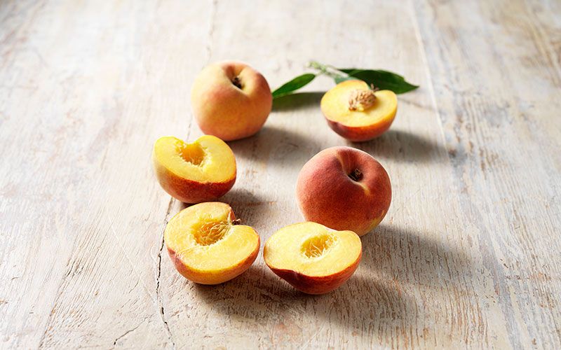Food, Fruit, Peach, Apricot, Superfood, Plant, Produce, Peach, Ingredient, Dish, 