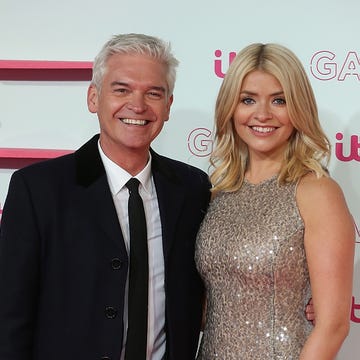 Premiere, Event, Dress, Blond, Suit, Carpet, Smile, Formal wear, 
