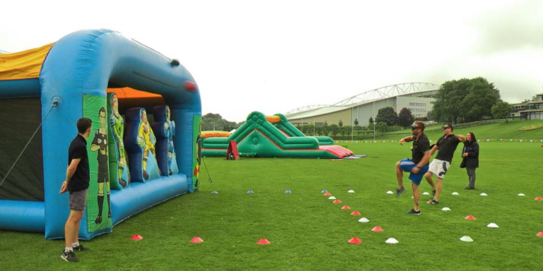 Inflatable, Games, bounce house, Outdoor play equipment, Recreation, Fun, Grass, Leisure, Public space, Play, 