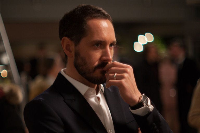 Suit, Formal wear, Human, White-collar worker, Event, Photography, Tuxedo, Facial hair, Businessperson, Gesture, 
