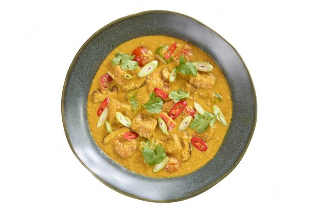 Dish, Food, Yellow curry, Cuisine, Ingredient, Red curry, Curry, Thai curry, Tom kha kai, Moqueca, 