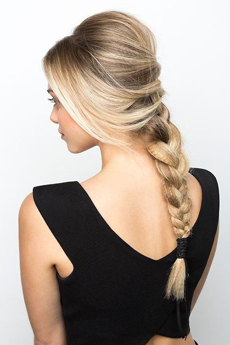 Hair, Hairstyle, Blond, Long hair, Beauty, Shoulder, Neck, Chignon, Hair coloring, Brown hair, 