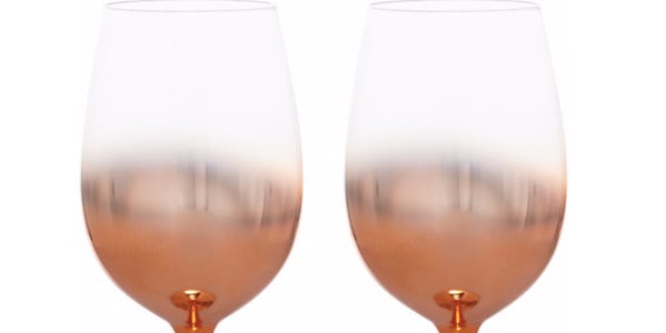 Stemware, Wine glass, Champagne stemware, Glass, Drinkware, Drink, Alcoholic beverage, Wine, Tableware, Alcohol, 