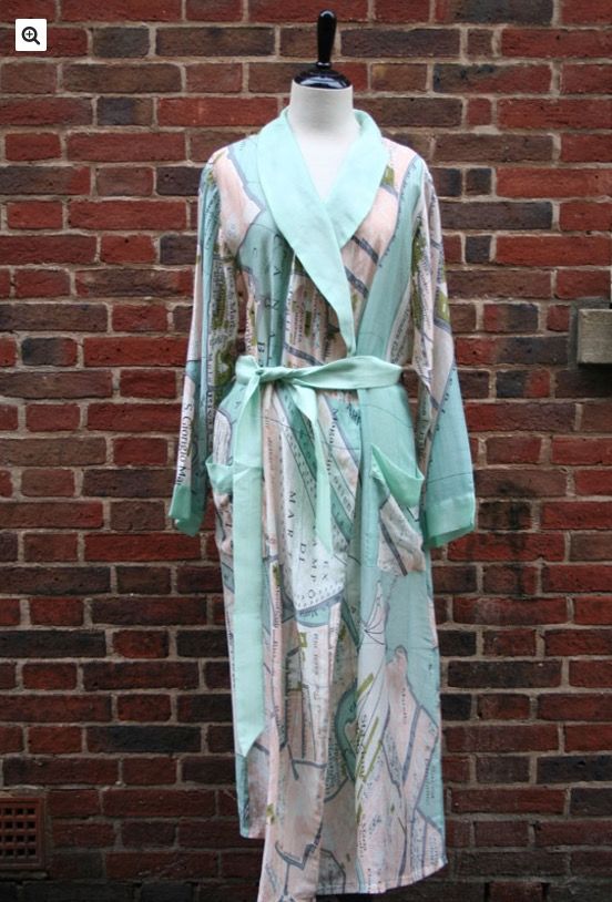 Clothing, Dress, Day dress, Green, Robe, Turquoise, Outerwear, Sleeve, Wrap, Costume, 