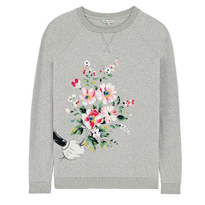 White, Clothing, Long-sleeved t-shirt, Sleeve, T-shirt, Sweater, Outerwear, Top, Sweatshirt, Plant, 