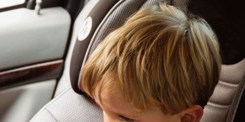 Child, Car seat, Toddler, Nose, Baby in car seat, Cheek, Seat belt, Finger, Hand, Baby, 