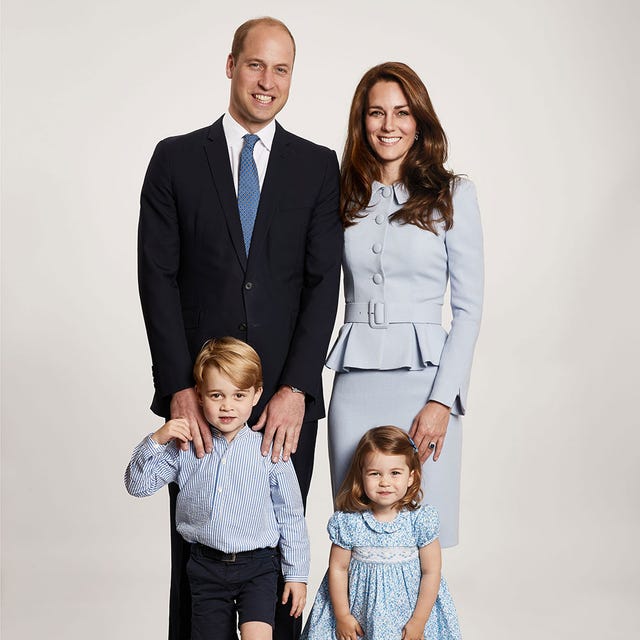 People, Family taking photos together, Suit, Standing, Formal wear, Outerwear, White-collar worker, Fun, Family pictures, Family, 