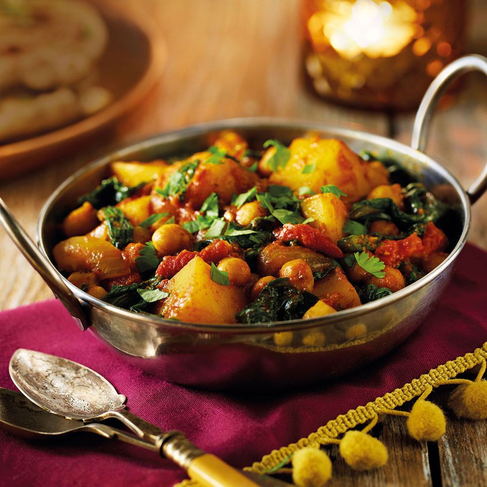Dish, Food, Cuisine, Ghugni, Chana masala, Chickpea, Ingredient, Vegetable, Curry, Produce, 