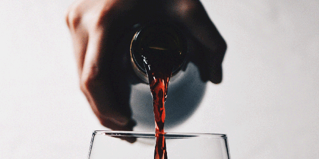 Water, Red, Liquid, Glass, Hand, Drink, Fluid, Barware, Drinkware, Red wine, 