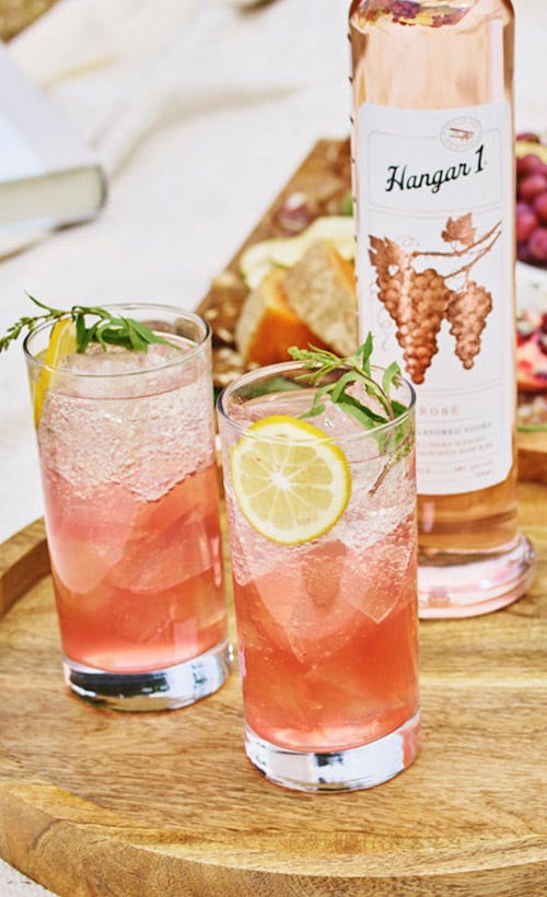 Drink, Non-alcoholic beverage, Food, Greyhound, Alcoholic beverage, Spritzer, Italian soda, Paloma, Bay breeze, Distilled beverage, 