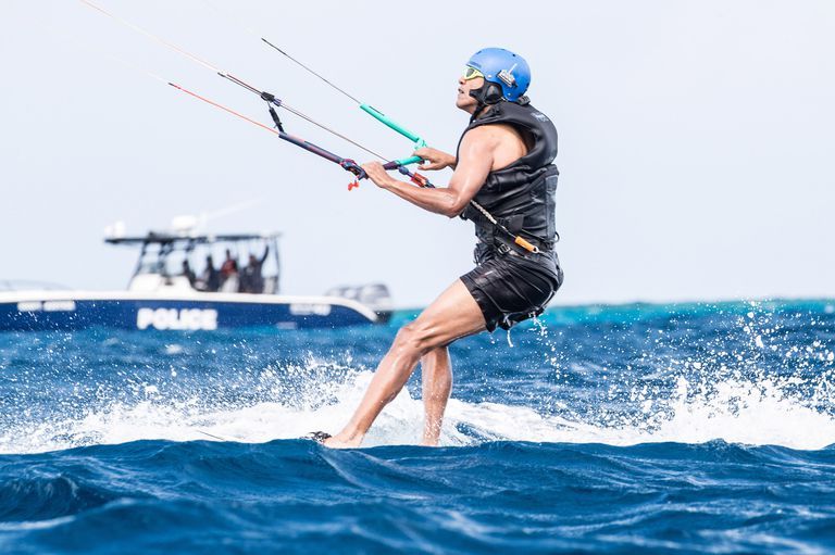 Kitesurfing, Surface water sports, Boardsport, Water sport, Kite sports, Sports, Recreation, Windsports, Extreme sport, Wakeboarding, 