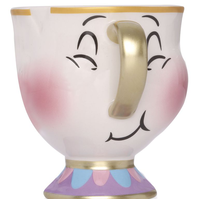 Vase, Egg cup, Ceramic, Drinkware, Font, Artifact, Tableware, Serveware, Glass, Cup, 