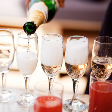 Drink, Champagne cocktail, Champagne stemware, Stemware, Alcoholic beverage, Champagne, Wine glass, Alcohol, Wine, Glass, 