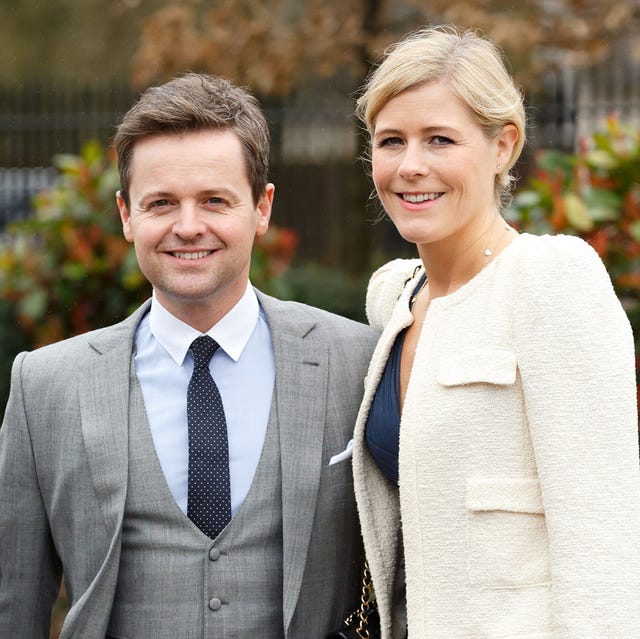 Photograph, People, Facial expression, Suit, Skin, Smile, Yellow, Hairstyle, White-collar worker, Event, 