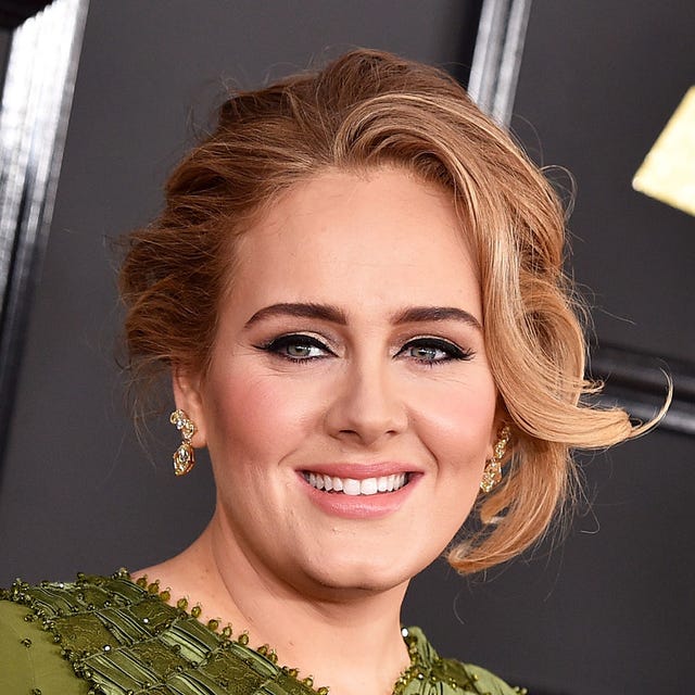 Hair, Face, Eyebrow, Hairstyle, Blond, Lip, Chin, Beauty, Skin, Smile, 