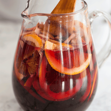 Drink, Sangria, Punsch, Kalimotxo, Alcoholic beverage, Cocktail, Mulled wine, Tinto de verano, Food, Punch, 