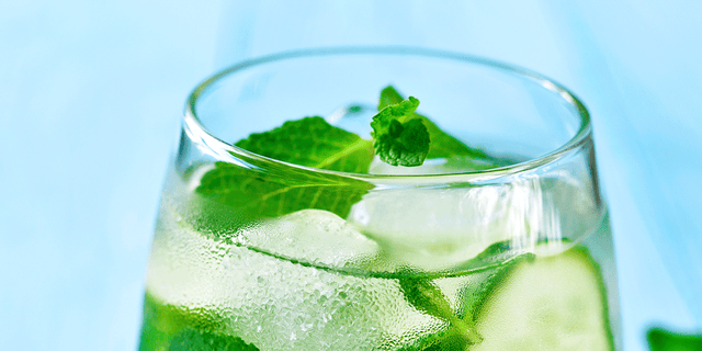 Drink, Lemon-lime, Lime, Mojito, Limonana, Non-alcoholic beverage, Mint, Alcoholic beverage, Limeade, Spritzer, 