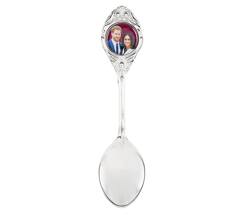 Spoon, Kitchen utensil, Cutlery, Fashion accessory, Jewellery, Tableware, Silver, Metal, 