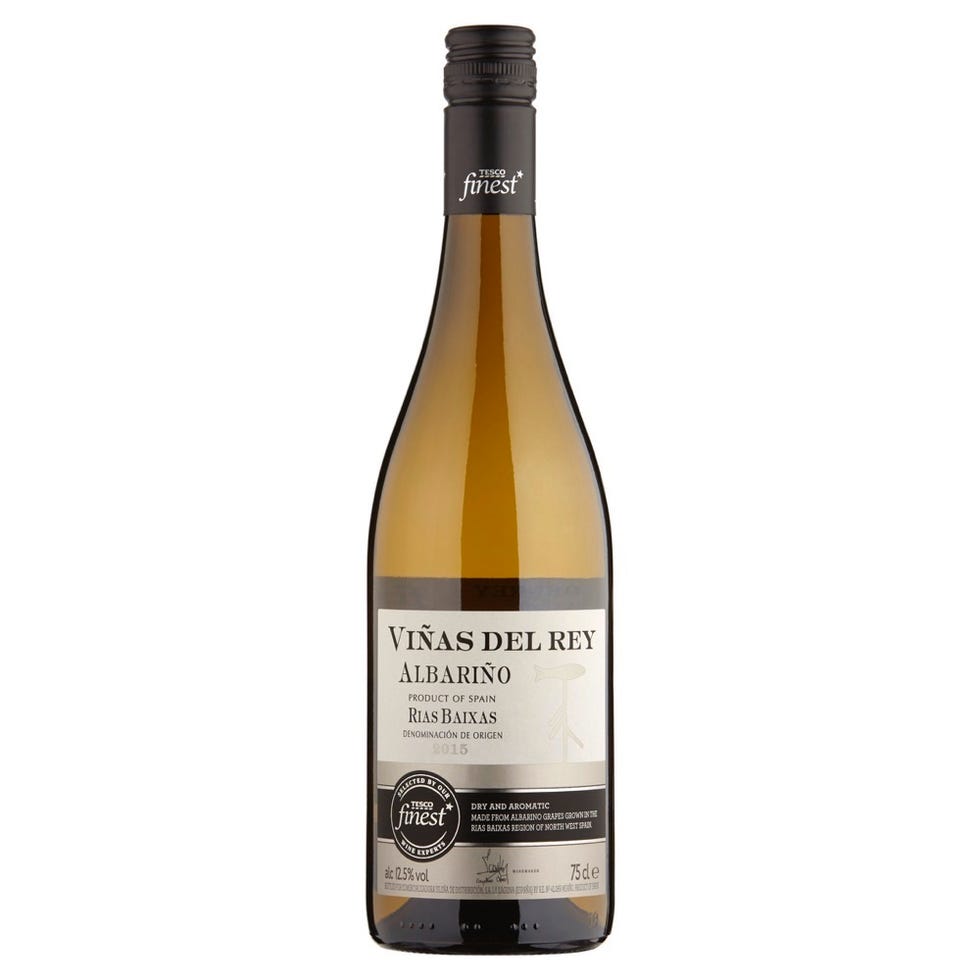 Bottle, Drink, Liqueur, Alcoholic beverage, Glass bottle, Distilled beverage, Wine bottle, Wine, Alcohol, White wine, 