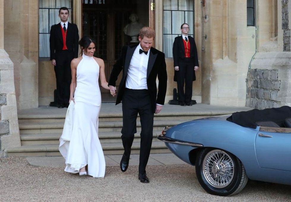 Luxury vehicle, Vehicle, Car, Classic, Wedding, Bride, Formal wear, Dress, Ceremony, Classic car, 