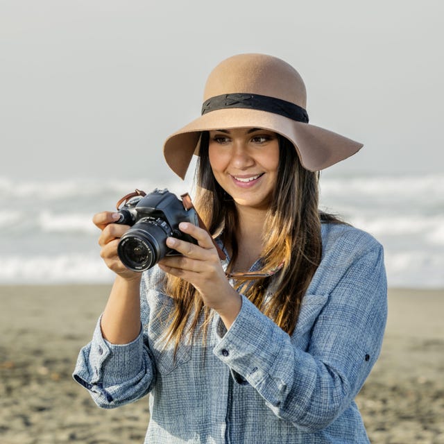 Photograph, Photographer, Camera lens, Cameras & optics, Digital camera, Camera, Beauty, Photography, Reflex camera, Single-lens reflex camera, 