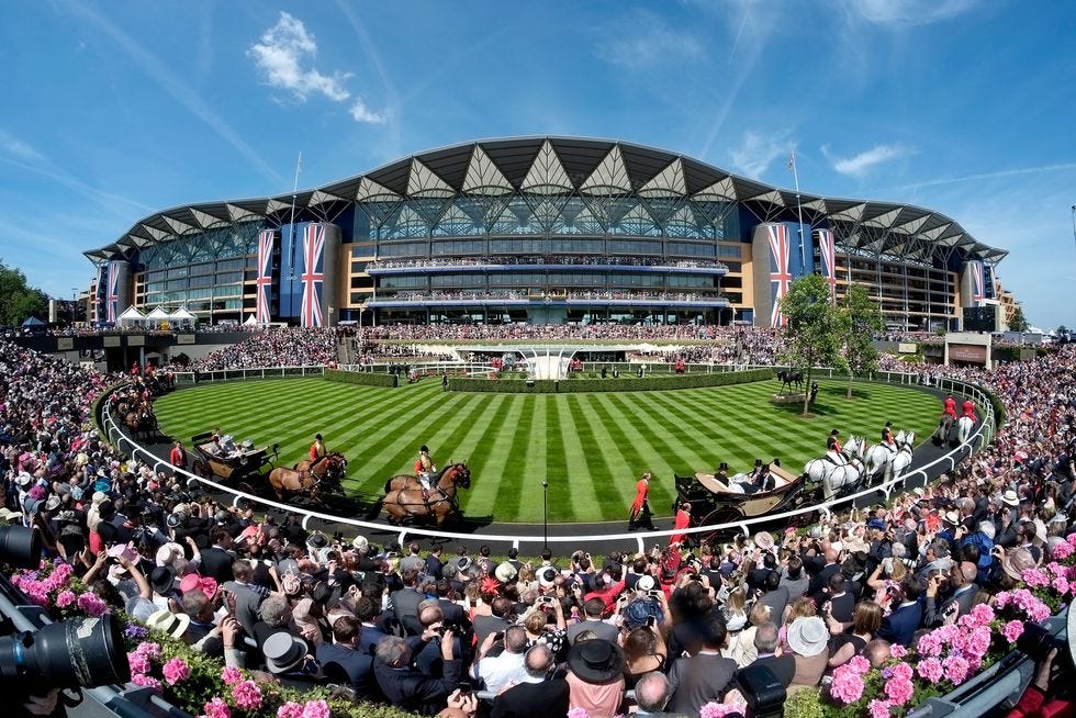Sport venue, Stadium, Crowd, People, Amphitheatre, Product, Audience, Stage, Arena, Fan, 