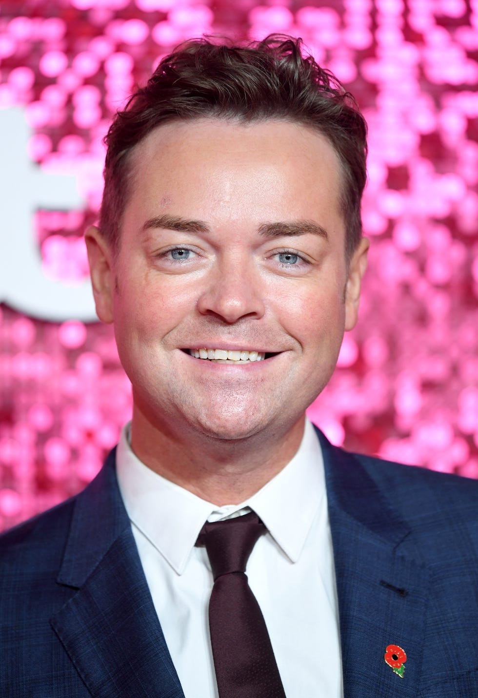 Forehead, Official, Smile, White-collar worker, 