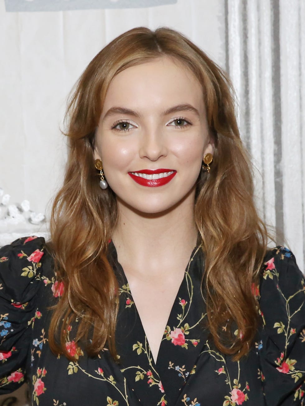 Hair, Lip, Face, Hairstyle, Blond, Beauty, Eyebrow, Lipstick, Fashion, Long hair, 