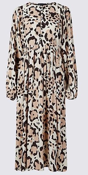 Clothing, Sleeve, Outerwear, Dress, Day dress, Robe, Trench coat, Coat, Fur, 