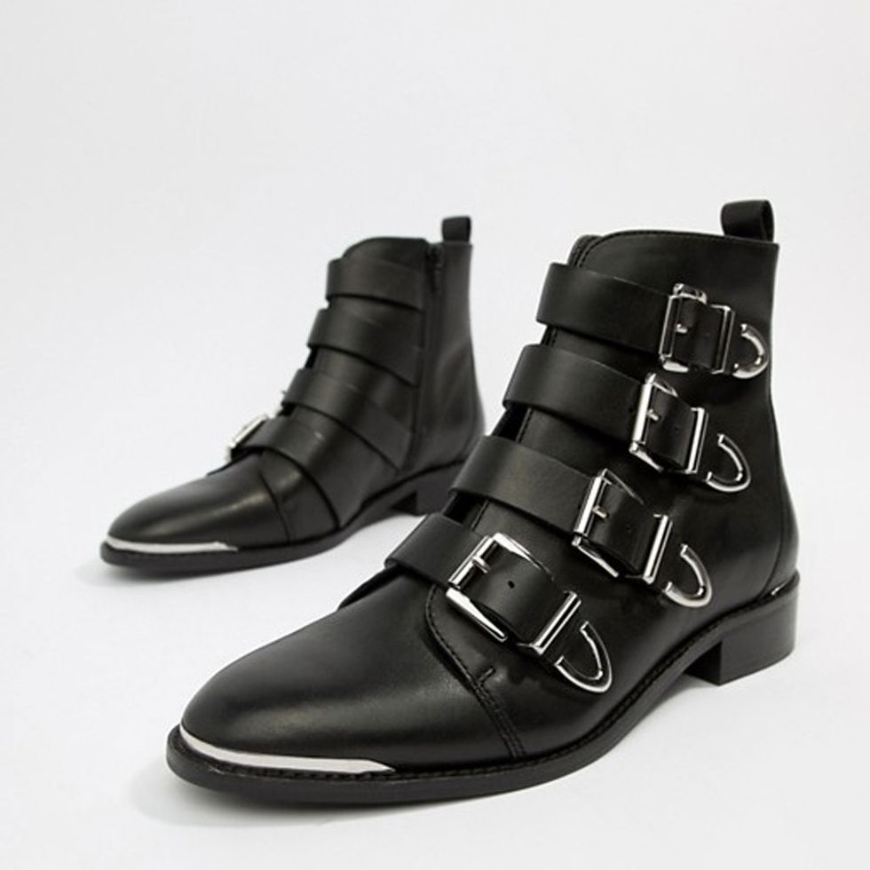 Footwear, Shoe, Black, Buckle, Boot, Product, Joint, Fashion accessory, Motorcycle boot, Strap, 